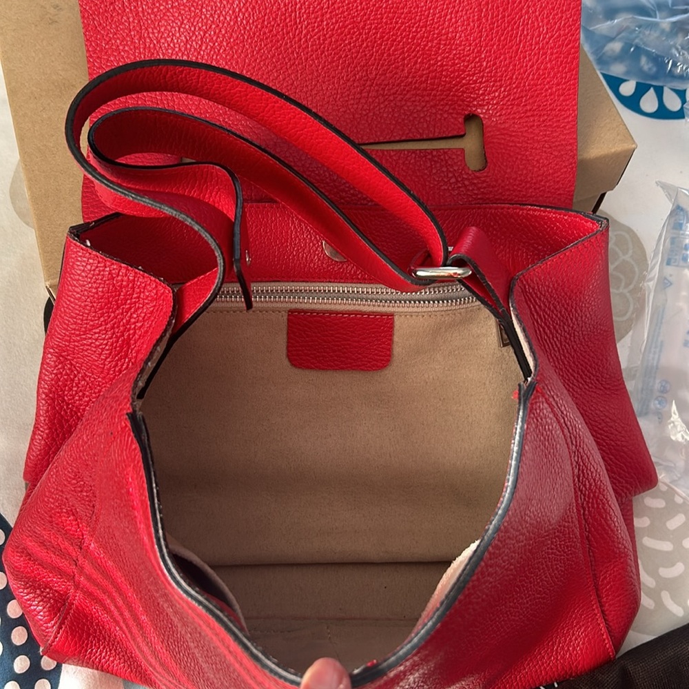 RED Italian handbag - Picture 4 of 9